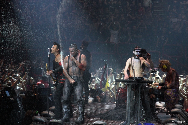 Rammstein - 2012-03-06 (Bercy, Paris), Bück dich