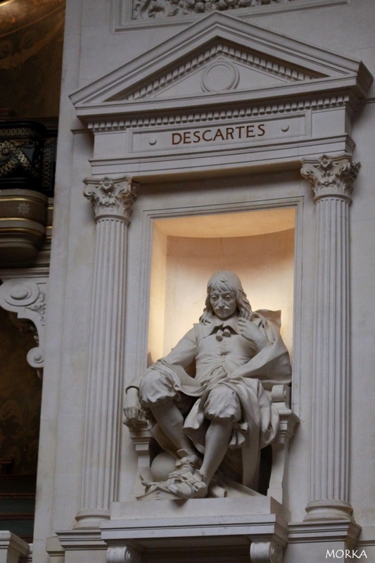 Grand amphithéâtre de la Sorbonne : statue de Descartes