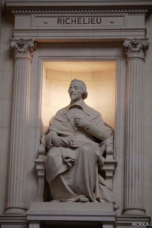 Grand amphithéâtre de la Sorbonne : statue de Richelieu