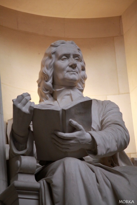 Grand amphithéâtre de la Sorbonne : statue de Rollin