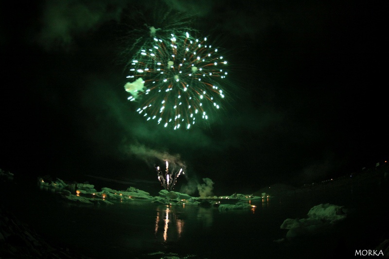 Feu d'artifice à Jökulsárlón, Islande (2011)