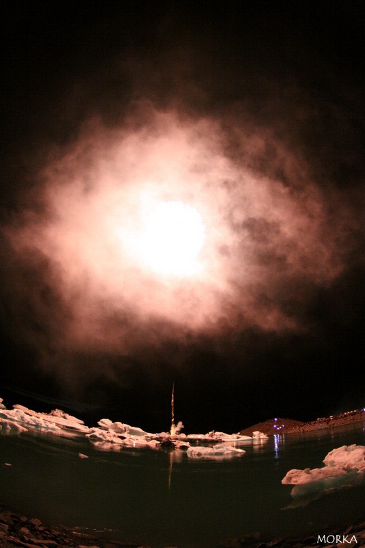 Feu d'artifice à Jökulsárlón, Islande (2011)