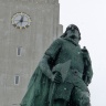 Leifur Eriksson devant Hallgrímskirkja